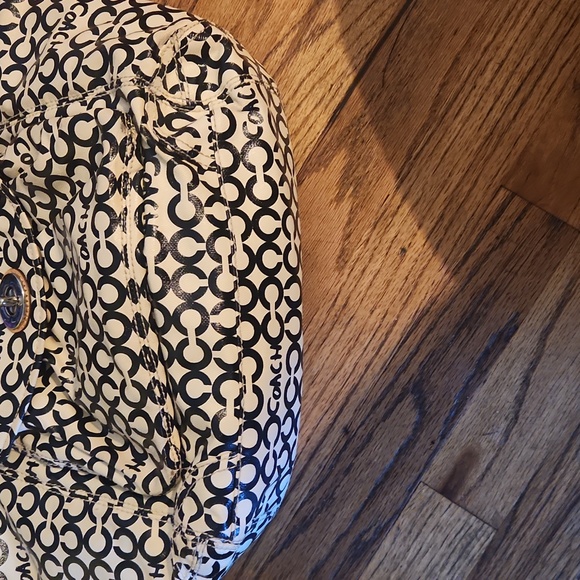 Coach Purse - Picture 3 of 4